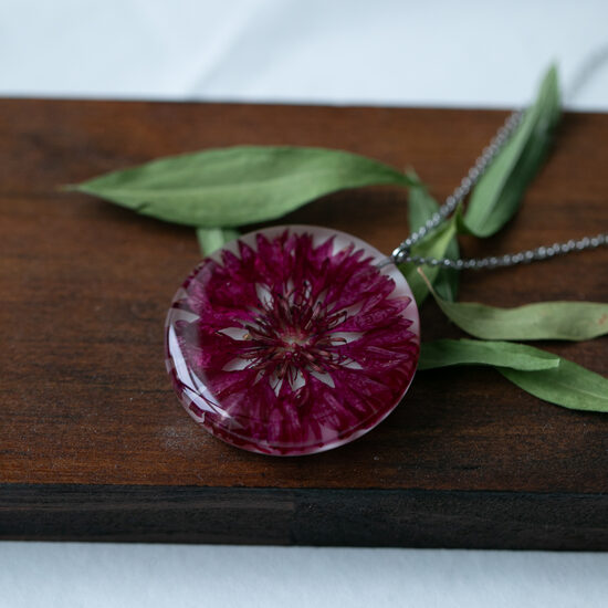 Kulons ar veselu rudzupuķes ziedu (pieejams iegādei uzreiz)