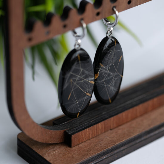 Pieneņu pūku auskari ovāls (pieejams iegādei uzreiz)